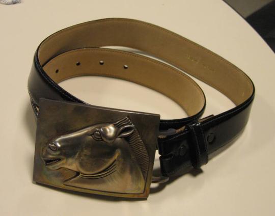 Classic Horse Buckled (no. BC340) and Belt (no. SV30)