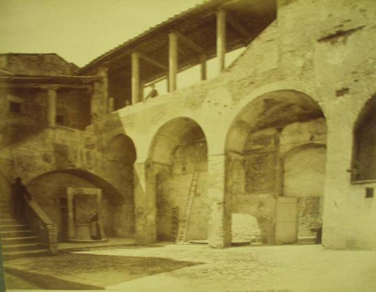 Courtyard within the Palazzo Podesta