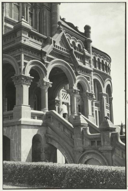 University of Texas Medical School, detail of front entry