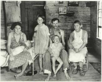 Bud Fields and His Family, Hale County, Alabama