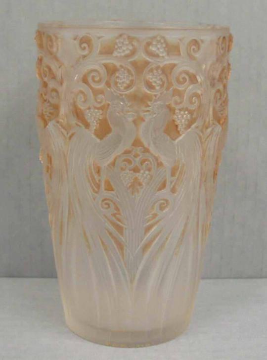 "Coqs et Raisins" Vase