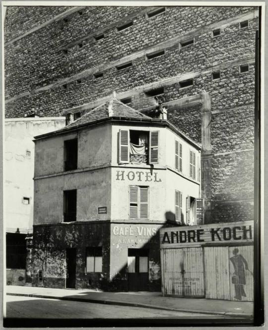 Small Hotel, Paris