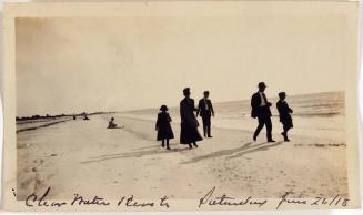 [people on beach "1918"]