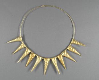 Necklace with Shell-shaped Pendants