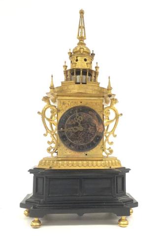 Quarter-striking Table Clock