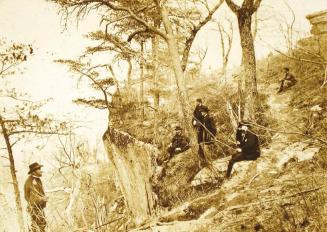 [Grant viewing Hooker's battle site from above, Lookout Mountain, Battle Above the Clouds]