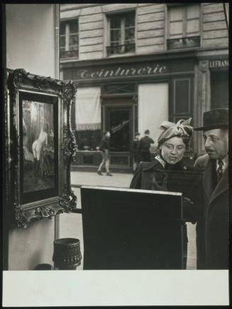 À Paris (Antiquaire Romi, Rue de Seine)