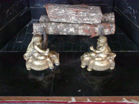 A pair of chenets