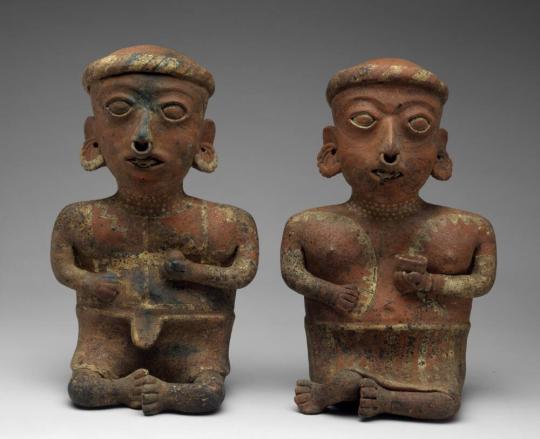 Seated Couple Effigy Figures