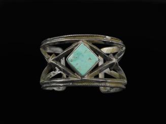 Bracelet with Diamond-Shaped Turquoise Setting