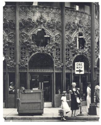 The Schlesinger & Mayer (now Carson Pirie Scott) Department Store, Chicago, 1899–1904