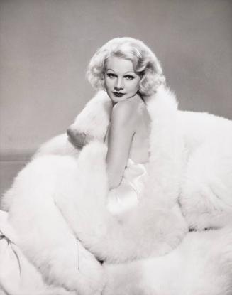 Carroll Baker as Harlow