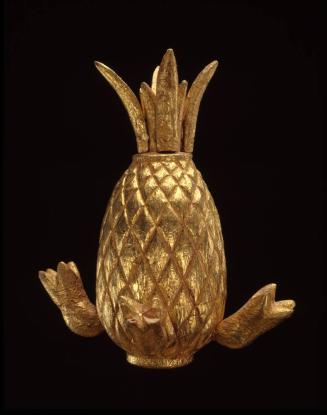 Sword handle of a pineapple