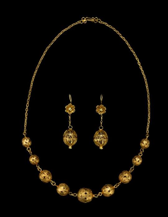 Necklace with Earrings