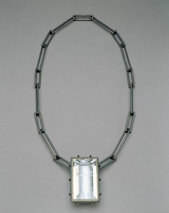 Neckpiece