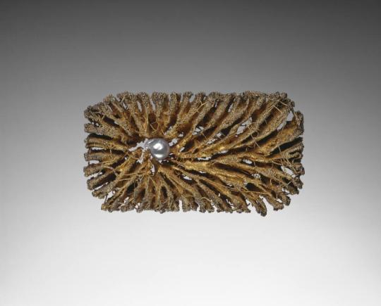 Brooch 16-B