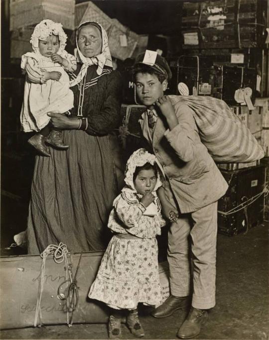 Lewis W. Hine 