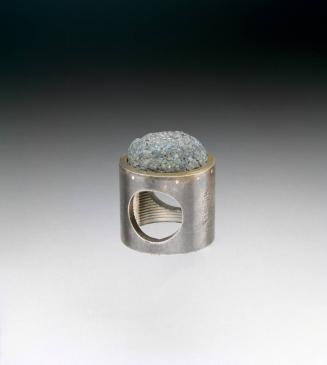 "Lippenstift für Neandertalerin" [Lipstick  for Neanderthal Woman] Ring