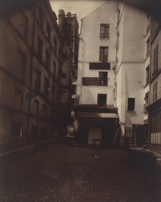 Rue du Grenier-sur-l'Eau, Paris