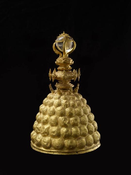 Ushnisha, Covering for the head of the Buddha