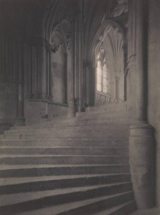 Wells Cathedral: Stairs and Entrance to Chapter House