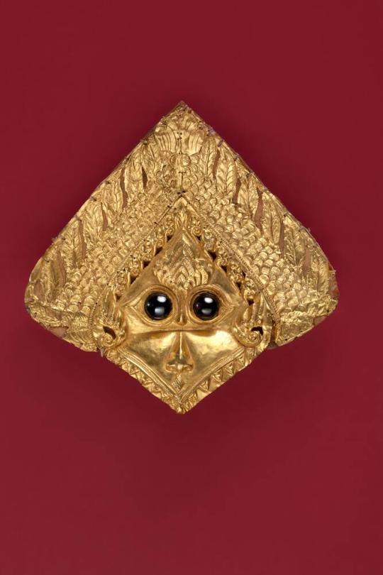 Brooch