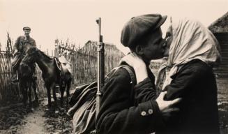 Kolkhoz farmer M. Nikolaïeva bids her son Ivan goodbye before he joins the partisans