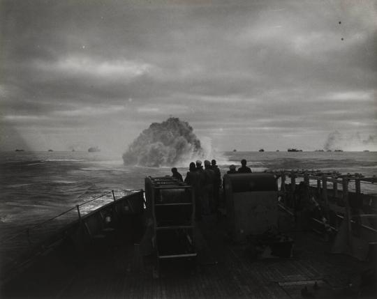 USCG Cutter Spencer destroys Nazi sub