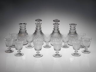 Fifteen piece suite of glassware