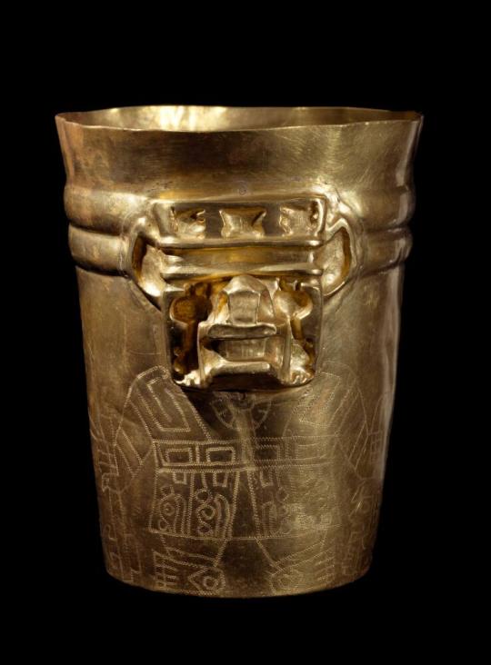 Cup Depicting the Decapitator Deity