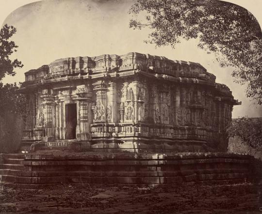 Temple of Beluru (Separate temple in the courtyard)