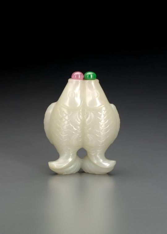 Twin Fish Snuff Bottle