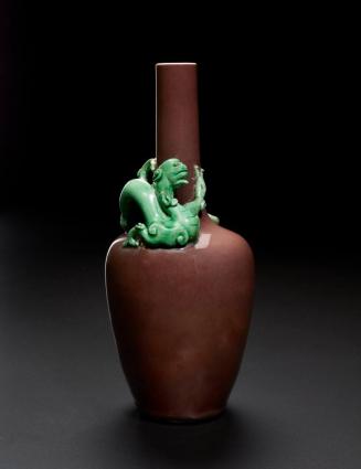 Vase with Dragon