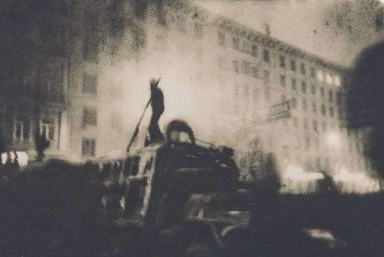 Euromaidan, Grushevskogo Street and behind