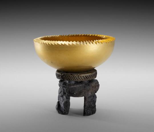 Mortar Bowl on Stand