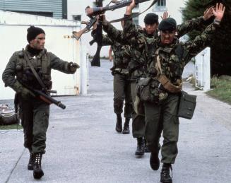 British Marines surrender to Argentinean troops in Malvinas/Falklands.