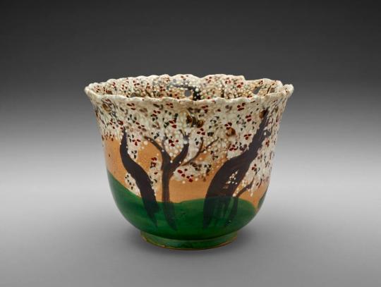 Bowl with Yoshino Mountain (Cherry Blossom) Design