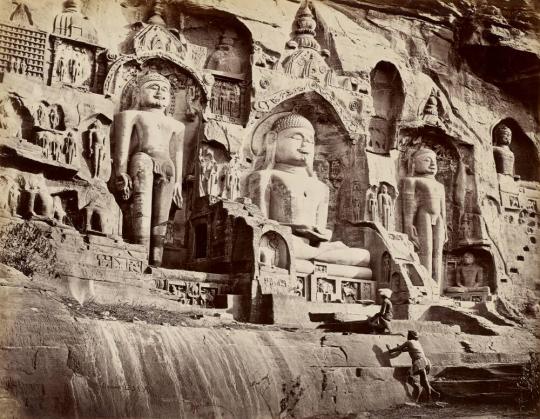 [Rock Cut Sculptures in Happy Valley Fortress Gwalior]