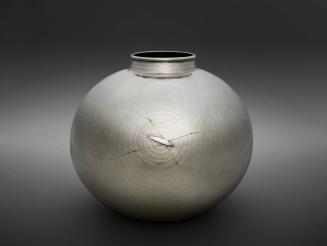 Amenbo (Water Strider) Vase