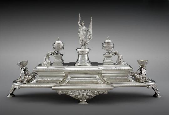 Inkstand