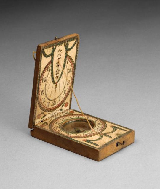 Portable Diptych Sundial