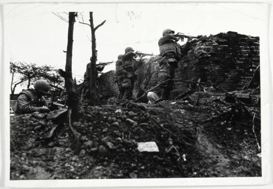 Marines under fire, Tet Offiensive, Hue