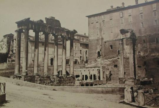 The Temple of Saturn and the Senators' Palace