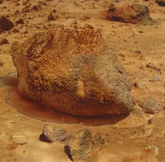 Super Resolution Image of Yogi, from the Martian Surface