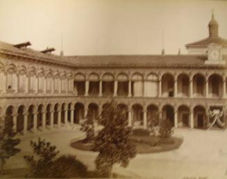 Milano. Cortile dell' Ospedale Maggiore; architetto Richini.