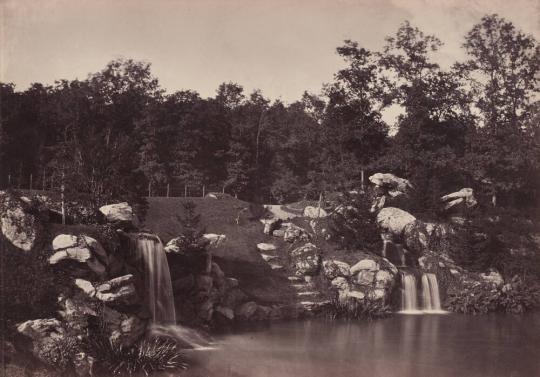 [Waterfall, Bois de Boulogne, Paris]