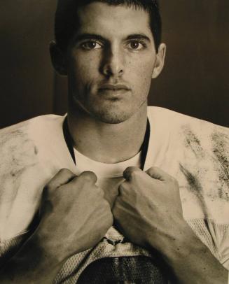 Quarterback David Carr Poses after Practice