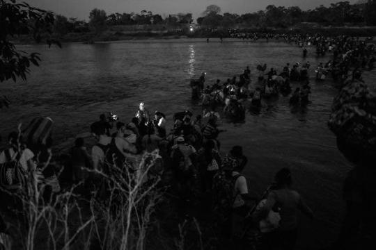 Crossing the Suchiate River