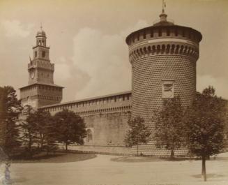 Milano. Castello Sforzesco. Torrione Est e Torre Umberto I.