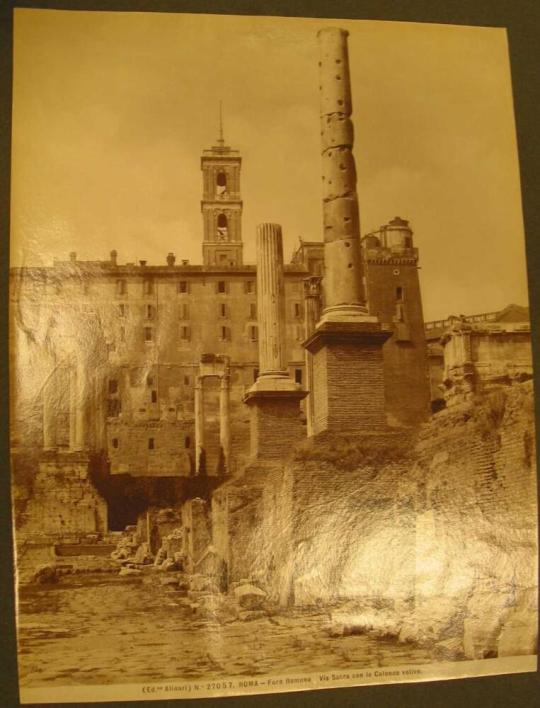 ROMA - Foro Romano.  Via Sacra con le Colonne votive